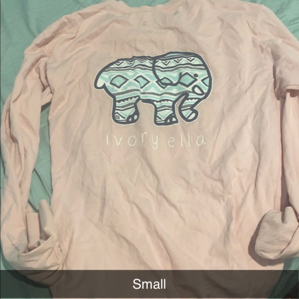 Clothes💜 - Picture 1 of 1